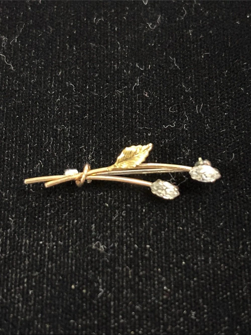 Krementz Dainty Tulip Brooch